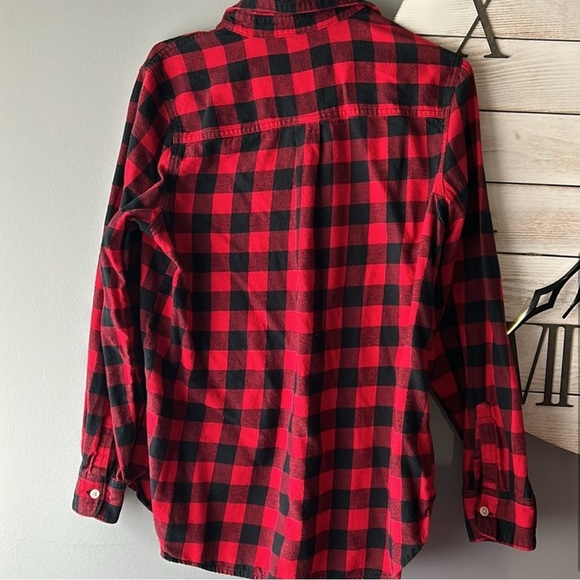 [M] Old Navy Red and Black Plaid Shirt - Picture 5 of 5